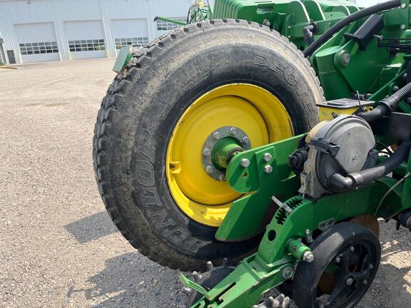 2014 John Deere 1770NT Planter