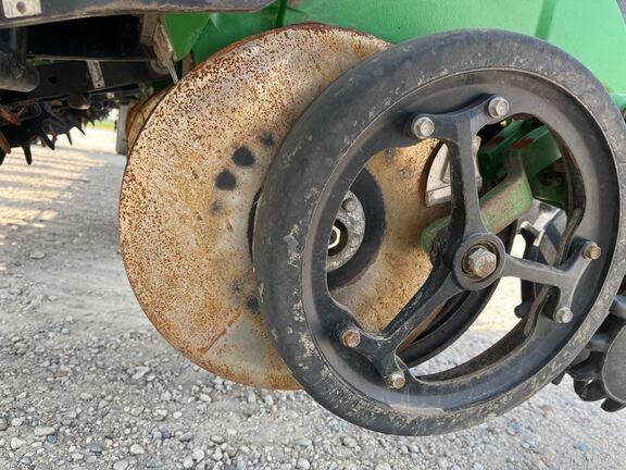 2014 John Deere 1770NT Planter