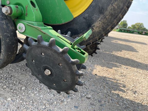 2014 John Deere 1770NT Planter