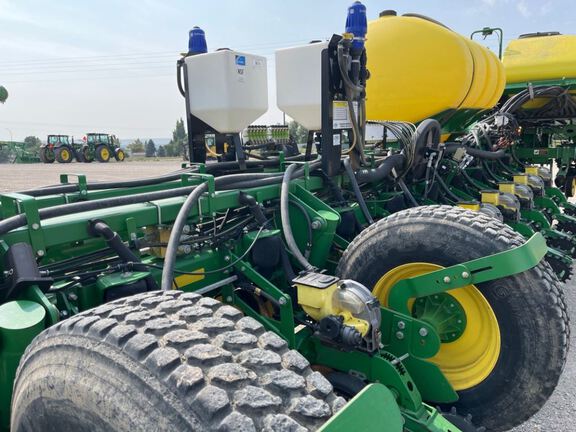 2014 John Deere 1770NT Planter