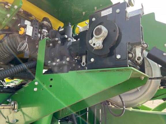 2014 John Deere 1770NT Planter