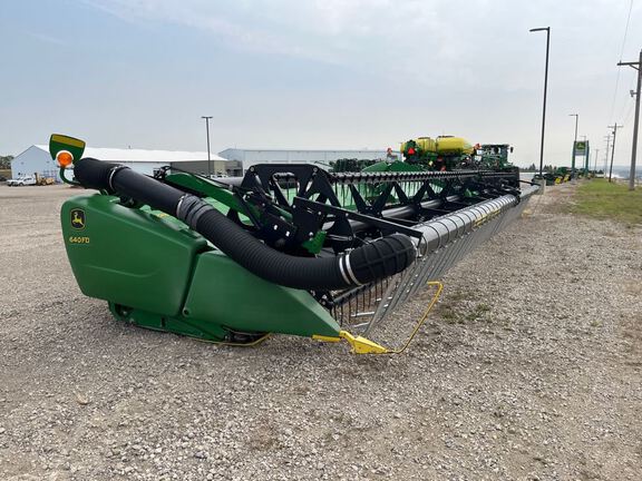 2014 John Deere 640FD Header Combine