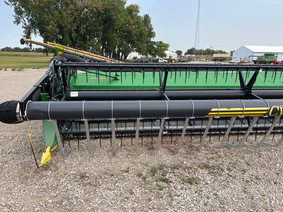 2014 John Deere 640FD Header Combine