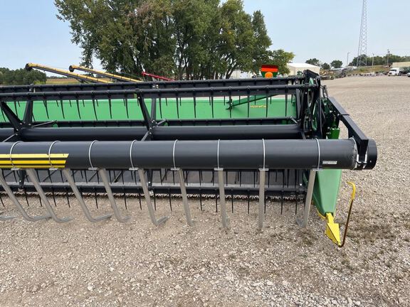 2014 John Deere 640FD Header Combine