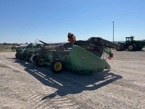 2022 John Deere HD40F Header Combine
