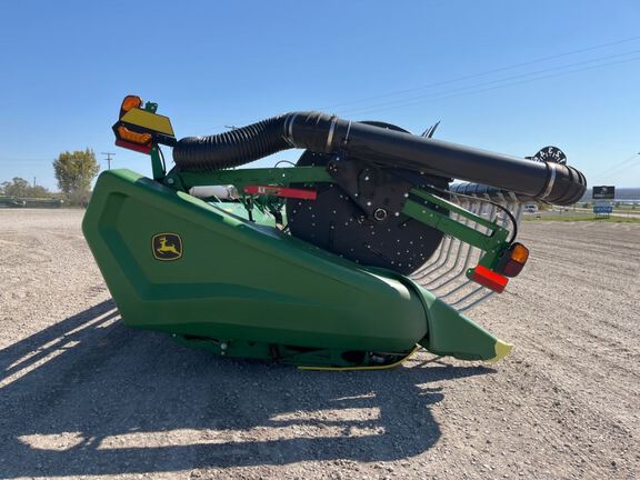 2022 John Deere HD40F Header Combine