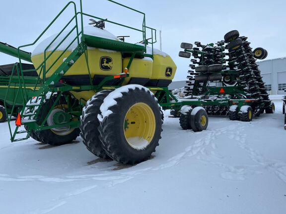 2012 John Deere 1890 Air Seeder