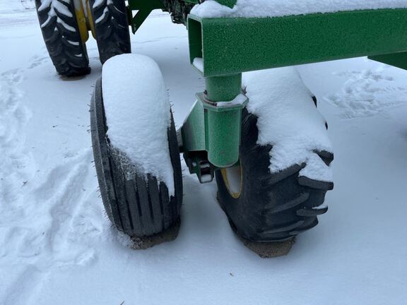 2012 John Deere 1890 Air Seeder