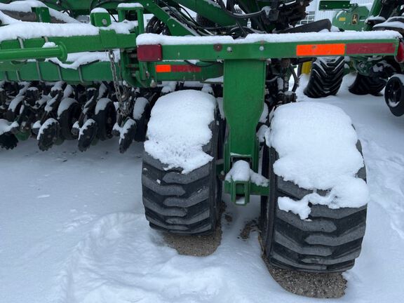 2012 John Deere 1890 Air Seeder