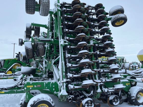 2012 John Deere 1890 Air Seeder