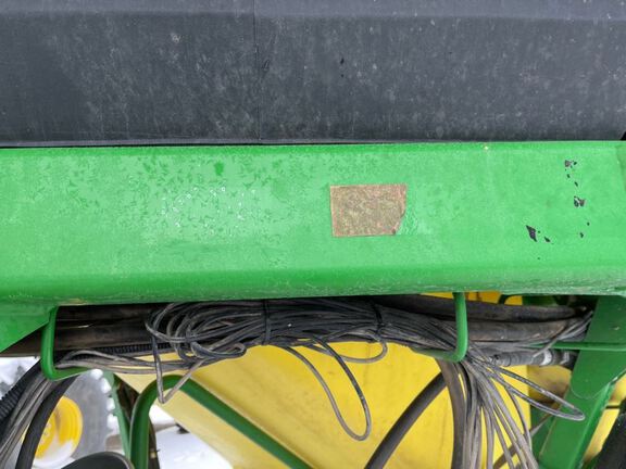2012 John Deere 1890 Air Seeder