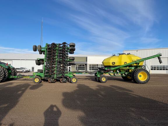 2012 John Deere 1890 Air Seeder