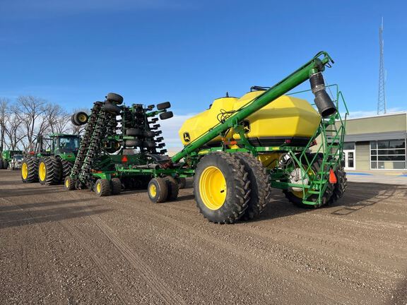 2012 John Deere 1890 Air Seeder