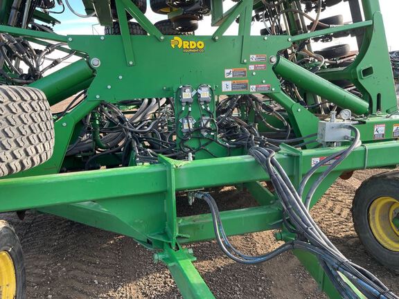 2012 John Deere 1890 Air Seeder