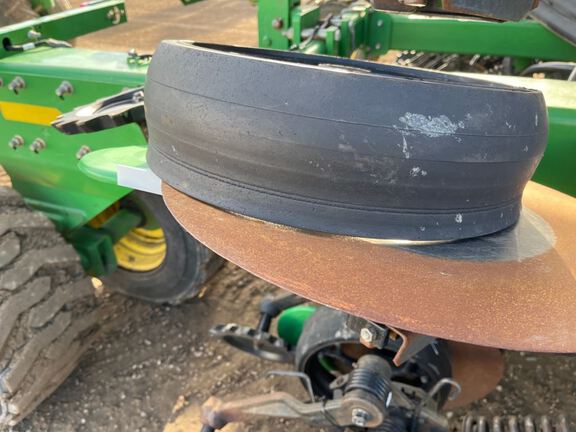 2012 John Deere 1890 Air Seeder