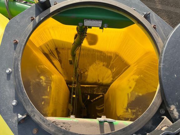 2012 John Deere 1890 Air Seeder