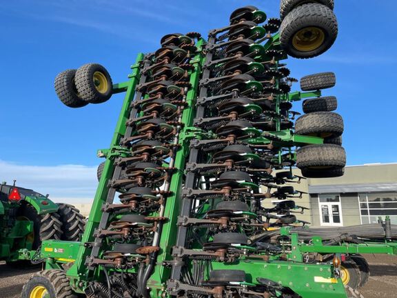 2012 John Deere 1890 Air Seeder