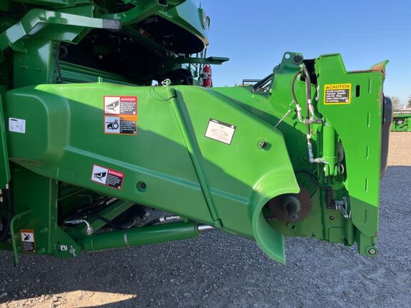 2023 John Deere S780 Combine