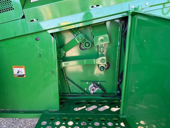 2023 John Deere S780 Combine