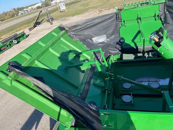 2023 John Deere S780 Combine
