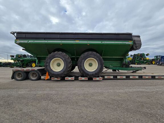 2014 Brent 2096 Grain Cart