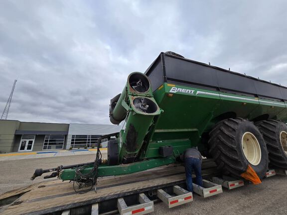 2014 Brent 2096 Grain Cart