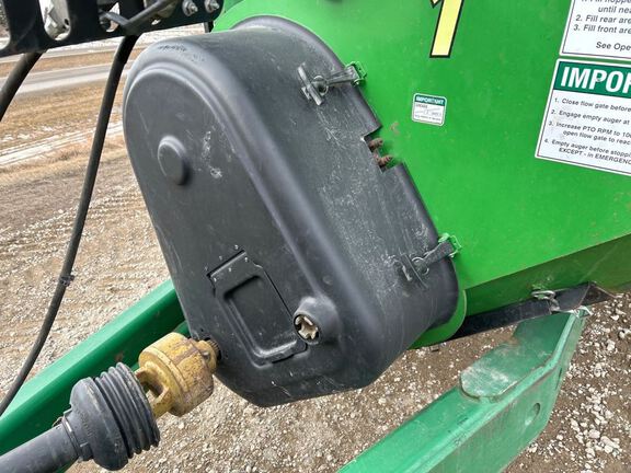 2014 Brent 2096 Grain Cart