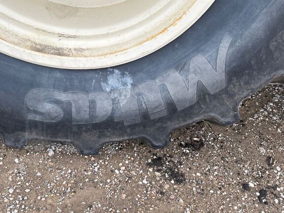 2014 Brent 2096 Grain Cart