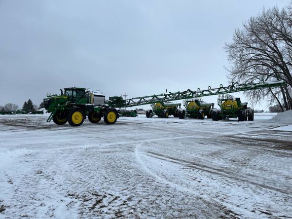 2025 John Deere 412R Sprayer/High Clearance