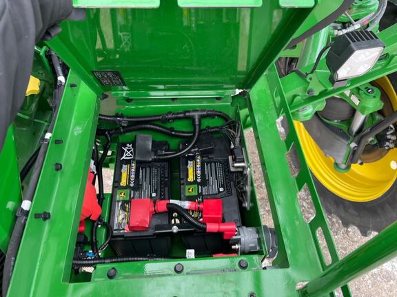 2025 John Deere 412R Sprayer/High Clearance