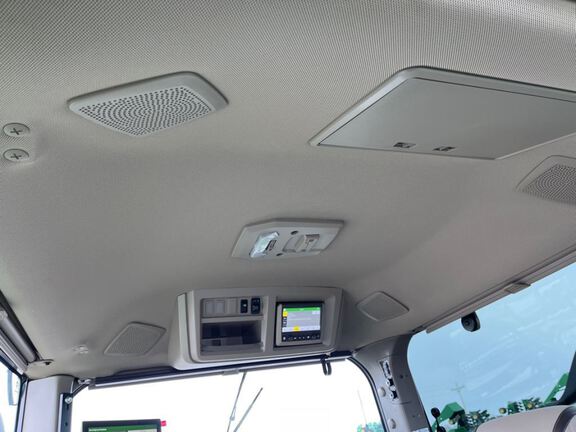 2025 John Deere 412R Sprayer/High Clearance