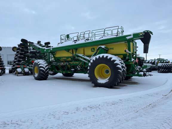 2024 John Deere N560F-C850 Air Seeder