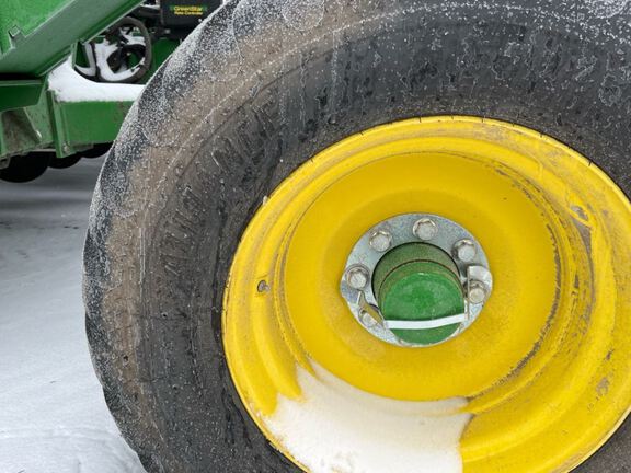 2024 John Deere N560F-C850 Air Seeder