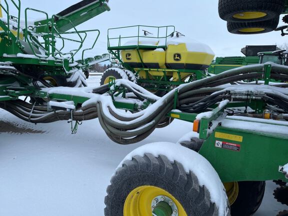 2024 John Deere N560F-C850 Air Seeder