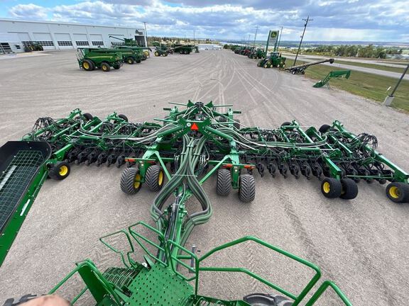 2024 John Deere N560F-C850 Air Seeder