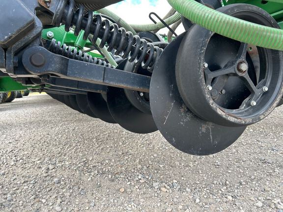 2024 John Deere N560F-C850 Air Seeder