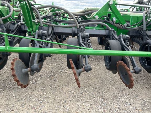 2024 John Deere N560F-C850 Air Seeder