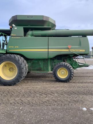2010 John Deere 9770 STS Combine