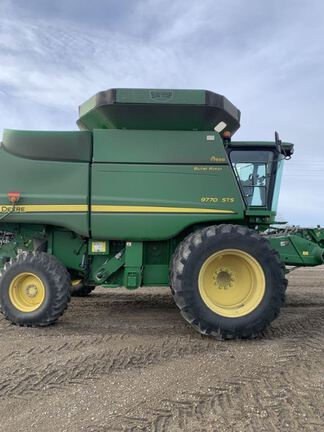2010 John Deere 9770 STS Combine