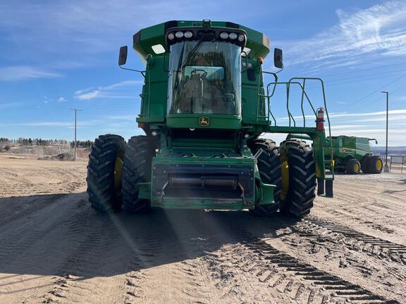 2010 John Deere 9770 STS Combine