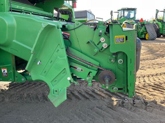 2010 John Deere 9770 STS Combine