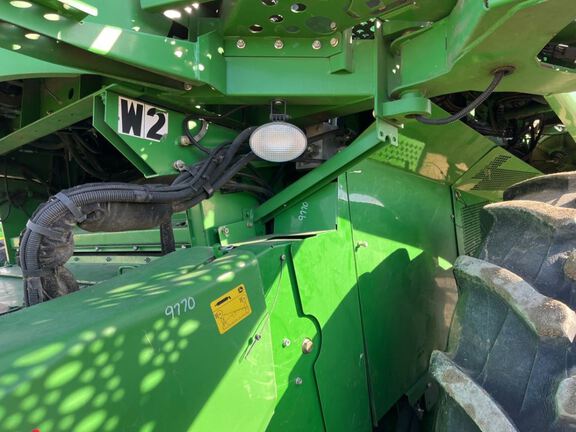 2010 John Deere 9770 STS Combine