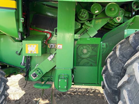 2010 John Deere 9770 STS Combine