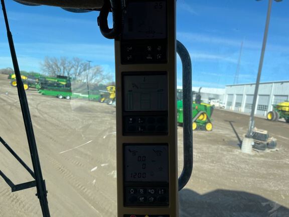 2010 John Deere 9770 STS Combine