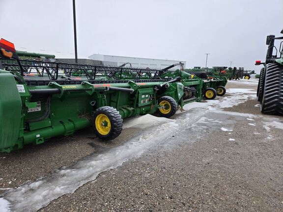 2023 John Deere HD45F Header Combine