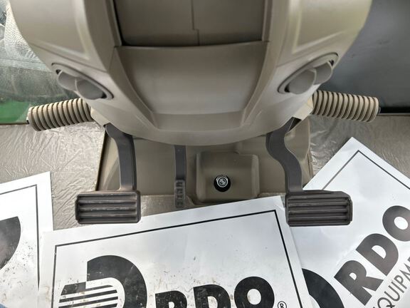 2024 John Deere 9RX 590 Tractor Rubber Track