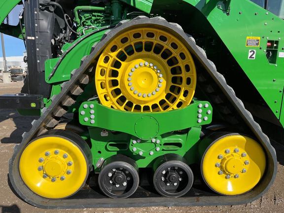 2024 John Deere 9RX 590 Tractor Rubber Track