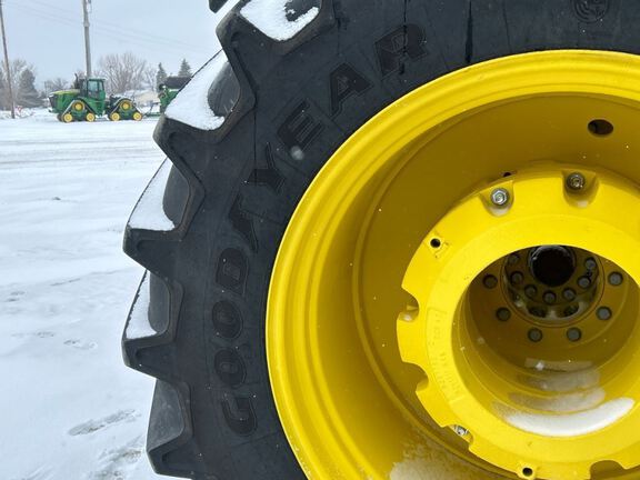 2025 John Deere 9R 540 Tractor 4WD