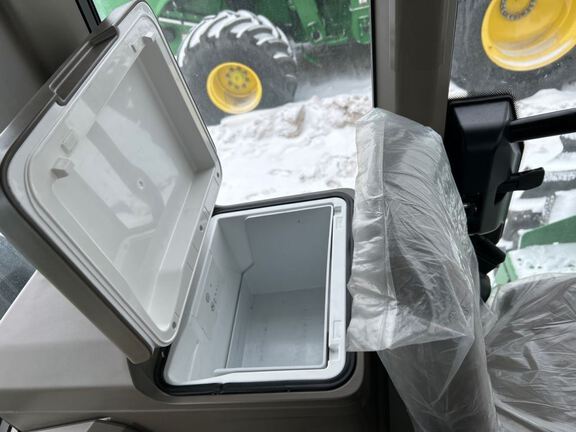 2025 John Deere 9R 540 Tractor 4WD