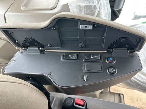 2025 John Deere 9R 540 Tractor 4WD